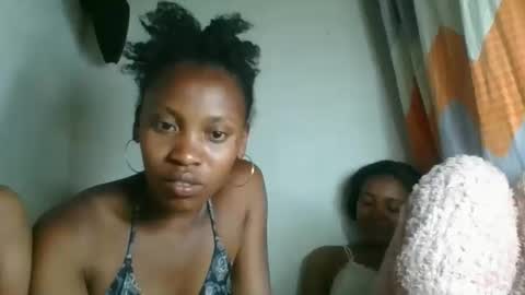 Snapshot of fayence09 chatting on 29, 10, 2025 fayence09 online show from 29, 10, 2025