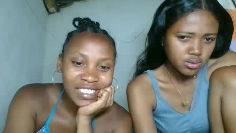 Snapshot of fayence09 chatting on 4, 11, 2025 fayence09 online show from 4, 11, 2025