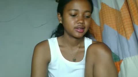 Snapshot of fayence09 chatting on 6, 11, 2025 fayence09 online show from 6, 11, 2025