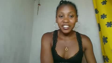 Snapshot of fayence09 chatting on 7, 11, 2025 fayence09 online show from 7, 11, 2025