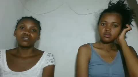 Snapshot of fayence09 chatting on 24, 11, 2025 fayence09 online show from 24, 11, 2025