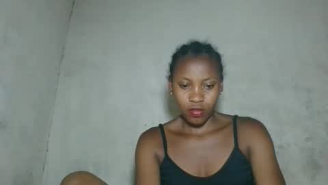 Snapshot of fayence09 chatting on 3, 12, 2025 fayence09 online show from 3, 12, 2025