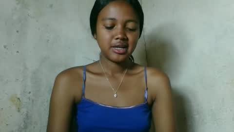 Snapshot of fayence09 chatting on 21, 12, 2025 fayence09 online show from 21, 12, 2025