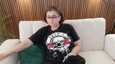 Snapshot of feelina_firesoul chatting on 22, 12, 2025 Feelena online show from 22, 12, 2025