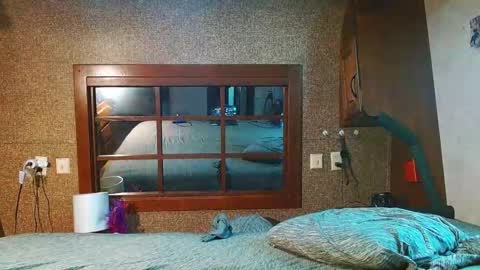 Snapshot of feelingverynaughty chatting on 31, 1, 2025 ask me online show from 31, 1, 2025