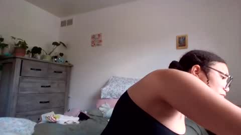 Snapshot of feetnymph chatting on 15, 6, 2026 Soley online show from 15, 6, 2026