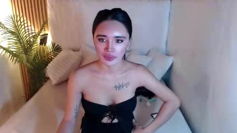 Snapshot of feisty_woman chatting on 23, 4, 2026 Prianka online show from 23, 4, 2026