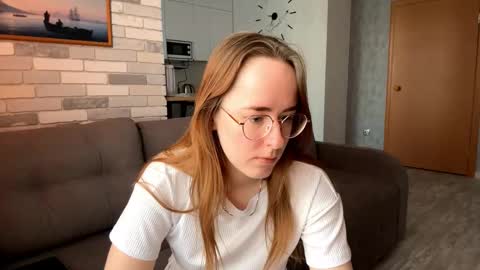 Snapshot of feleciacockrell chatting on 29, 3, 2026 Mary online show from 29, 3, 2026