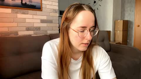 Snapshot of feleciacockrell chatting on 30, 3, 2026 Mary online show from 30, 3, 2026