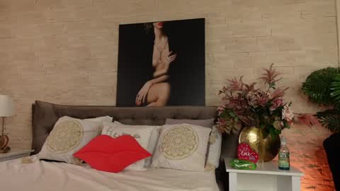 FeliciaKrige online show from 9, 4, 2026