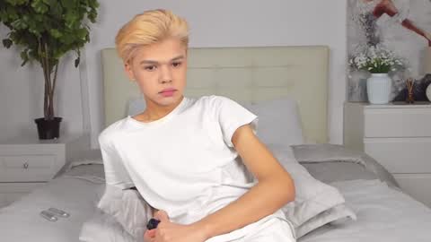 Snapshot of felix_rey chatting on 7, 2, 2025 Felix online show from 7, 2, 2025