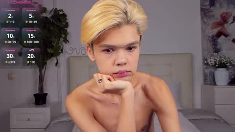 Snapshot of felix_rey chatting on 1, 3, 2025 Felix online show from 1, 3, 2025
