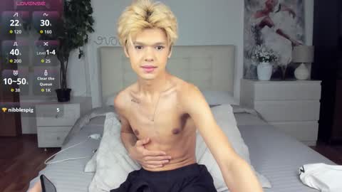 Snapshot of felix_rey chatting on 10, 9, 2025 Felix online show from 10, 9, 2025
