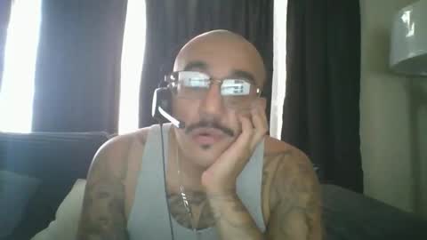 felixrlarios25 online show from 1, 5, 2026