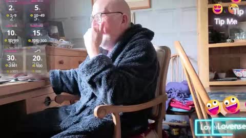 Adam online show from 26, 9, 2025