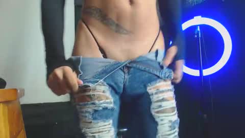 Snapshot of fem666skynny chatting on 27, 10, 2025 fem666skynny online show from 27, 10, 2025