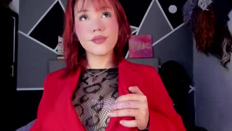 Snapshot of fem_boy6 chatting on 17, 11, 2025 fem_boy6 online show from 17, 11, 2025