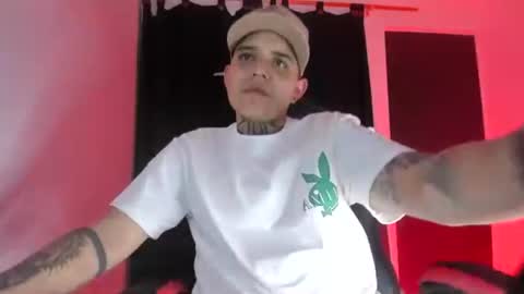 Snapshot of femboy666sixx_ chatting on 23, 12, 2024 GABY666 online show from 23, 12, 2024