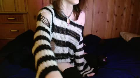 femboyflowers online show from 25, 1, 2025