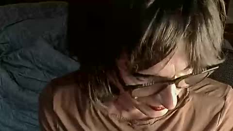 Snapshot of femme_mystique chatting on 27, 9, 2025 femme_mystique online show from 27, 9, 2025