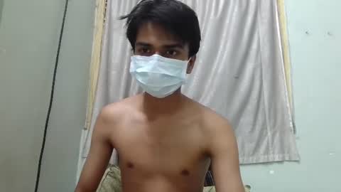Snapshot of femutwink18 chatting on 16, 7, 2026 femutwink18 online show from 16, 7, 2026
