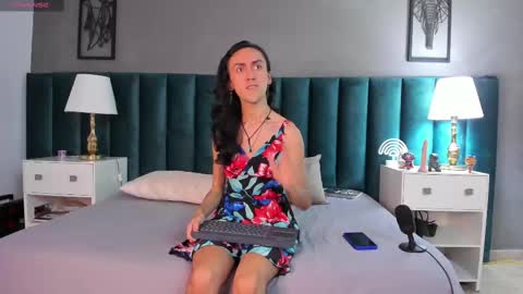 Snapshot of fenix_karoll chatting on 7, 3, 2025 Karol online show from 7, 3, 2025