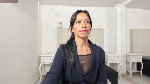 Fernanda  online show from 7, 4, 2026