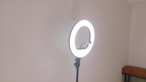 FERNANDA BROWN  online show from 15, 2, 2026