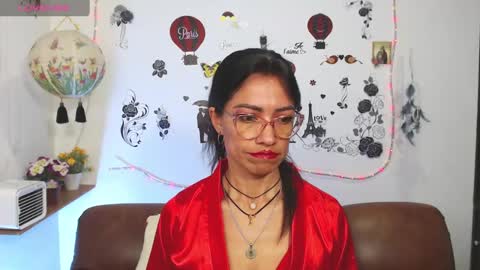 FernandaEloisa online show from 12, 1, 2025