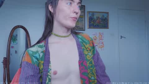 Snapshot of fernydew chatting on 5, 3, 2025 Fern next stream 430pm Monday PST online show from 5, 3, 2025