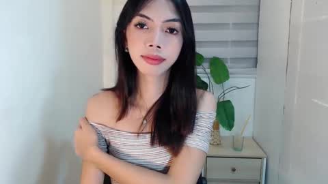 Snapshot of feyaaa chatting on 20, 2, 2025 feyaaa online show from 20, 2, 2025