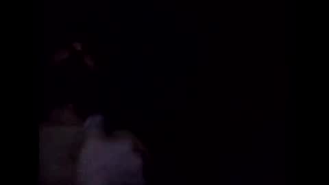 Raised in 90s online show from 14, 2, 2026