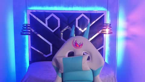   online show from 27, 2, 2025