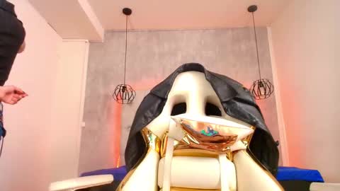   online show from 9, 9, 2025