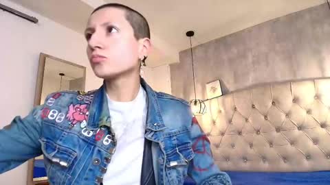   online show from 18, 10, 2025