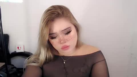 Snapshot of filipina_slutty69xxx chatting on 12, 9, 2025  Angela  DONT FORGET TO FOLLOW AND GIVE ME APPRECIATION online show from 12, 9, 2025