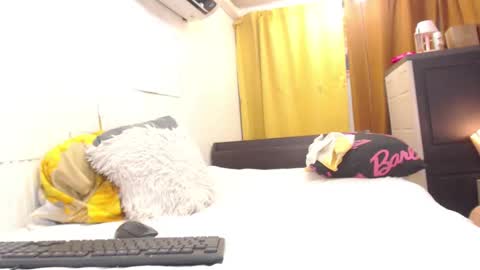 Snapshot of filipina_sweety chatting on 14, 10, 2025 stephanie online show from 14, 10, 2025