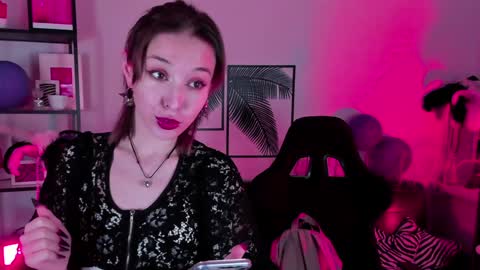 Snapshot of filipinaadams chatting on 18, 12, 2024 cap and Lana online show from 18, 12, 2024