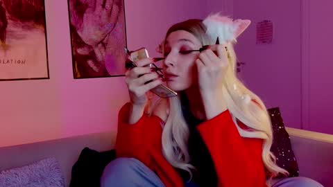 Snapshot of filipinaadams chatting on 22, 12, 2024 cap and Lana online show from 22, 12, 2024