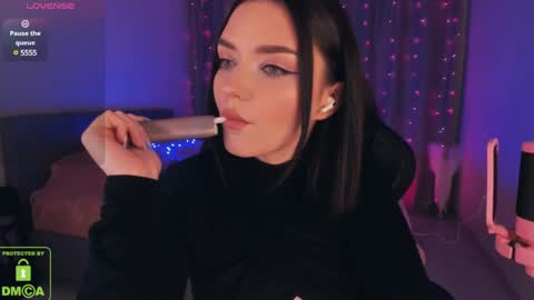 LEEN online show from 4, 1, 2025