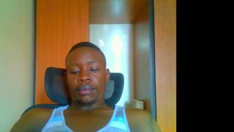 Snapshot of fineebony chatting on 14, 6, 2026 HOT AND SWEET online show from 14, 6, 2026
