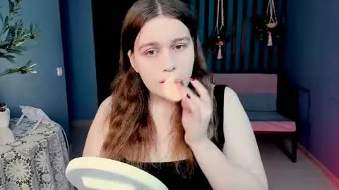 Snapshot of fioramarmoris chatting on 18, 7, 2026 fiora online show from 18, 7, 2026