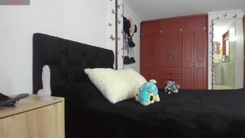 Snapshot of fiore_sanz chatting on 3, 1, 2025 online show from 3, 1, 2025