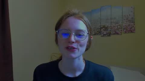 Snapshot of fire_luna chatting on 4, 7, 2026 fire_luna online show from 4, 7, 2026