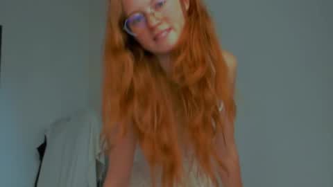 Snapshot of fire_luna chatting on 16, 7, 2026 fire_luna online show from 16, 7, 2026