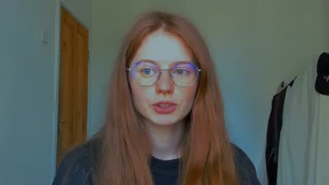 Snapshot of fire_luna chatting on 23, 7, 2026 fire_luna online show from 23, 7, 2026