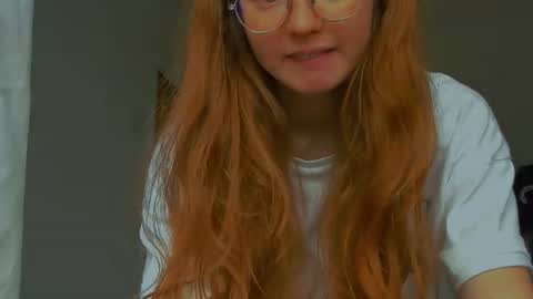 Snapshot of fire_luna chatting on 26, 7, 2026 fire_luna online show from 26, 7, 2026