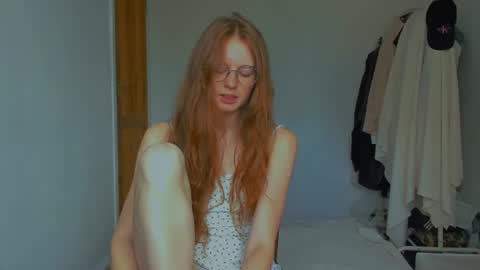 Snapshot of fire_luna chatting on 28, 7, 2026 fire_luna online show from 28, 7, 2026