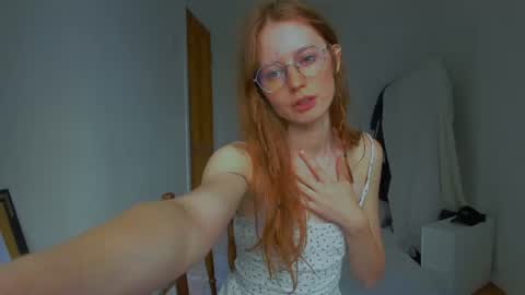 Snapshot of fire_luna chatting on 30, 7, 2026 fire_luna online show from 30, 7, 2026