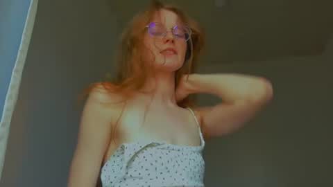 Snapshot of fire_luna chatting on 4, 8, 2026 fire_luna online show from 4, 8, 2026